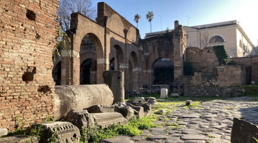 Roma Mia forum romain Rome guide français marches